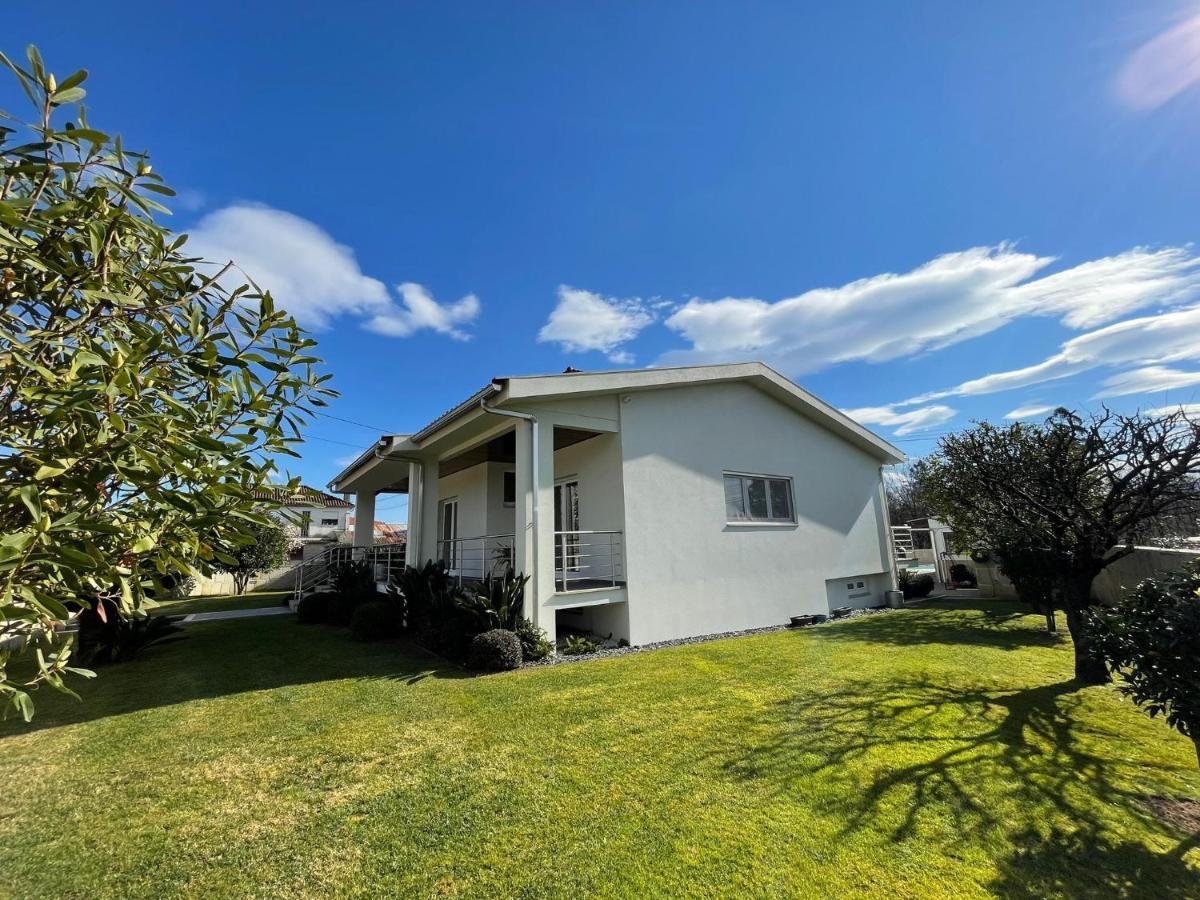 Ucha Villa Barcelos Exterior foto
